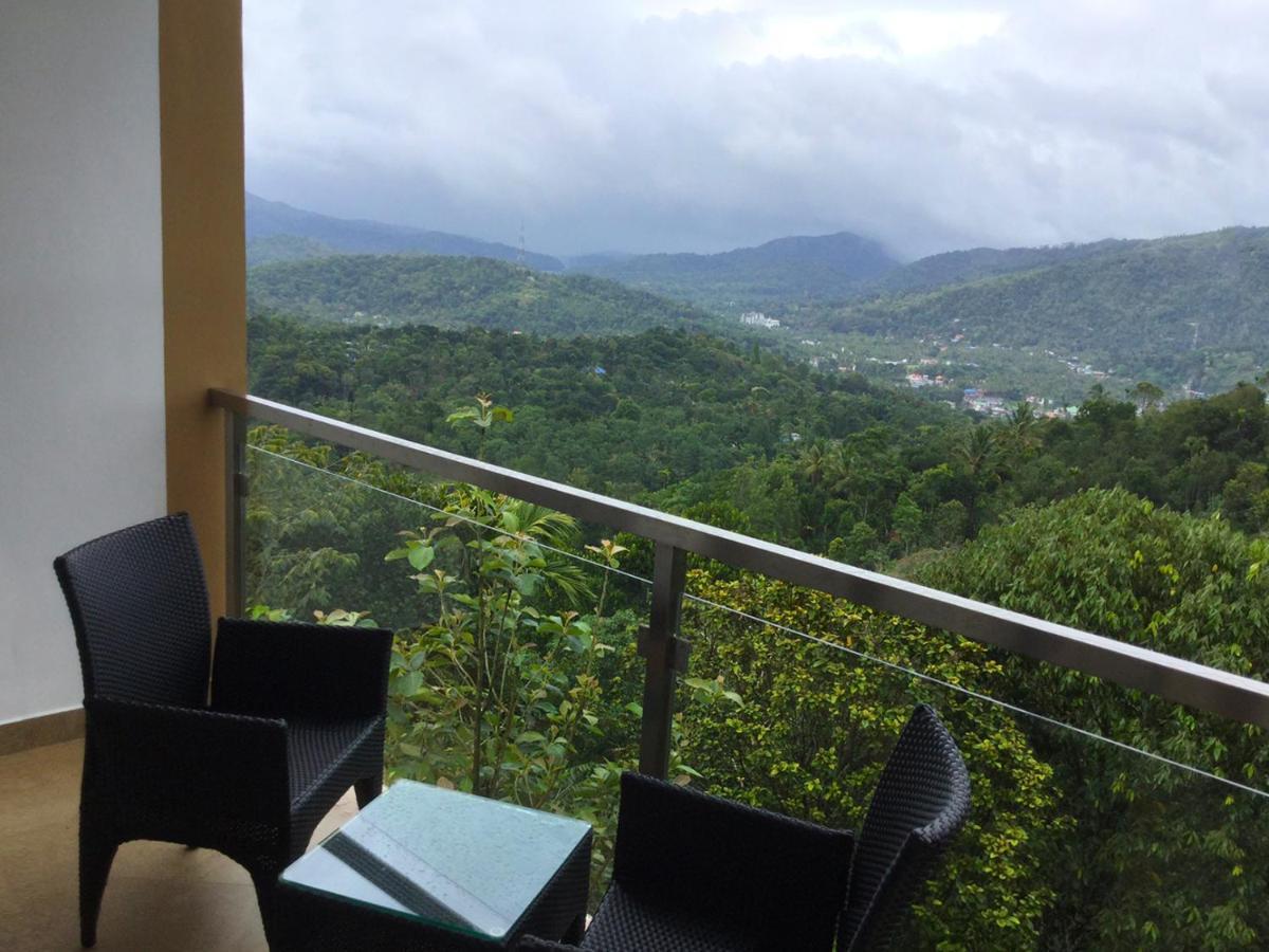 Hotel Poetree Thekkady Esterno foto