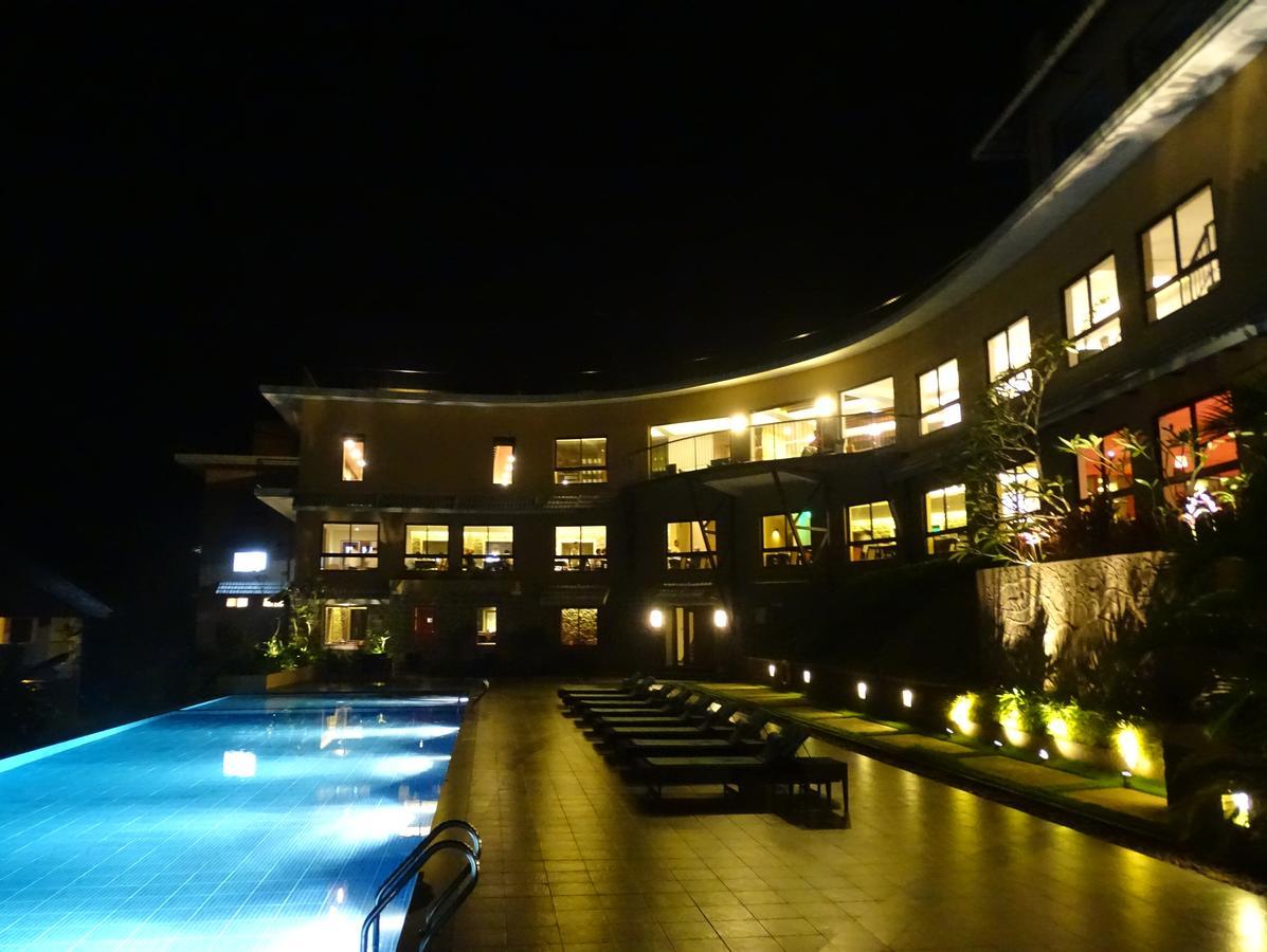Hotel Poetree Thekkady Esterno foto