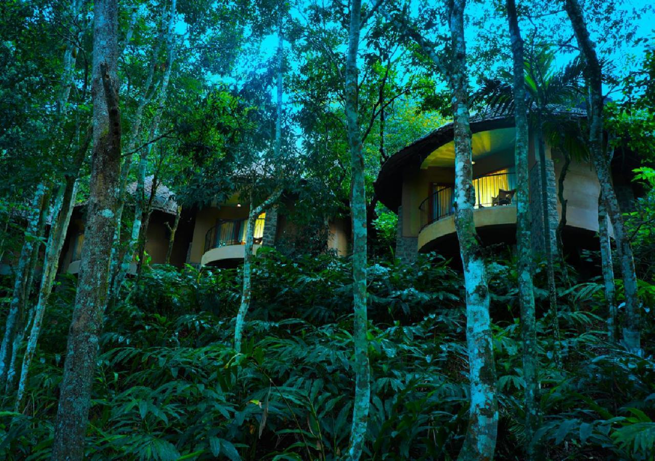 Hotel Poetree Thekkady Esterno foto