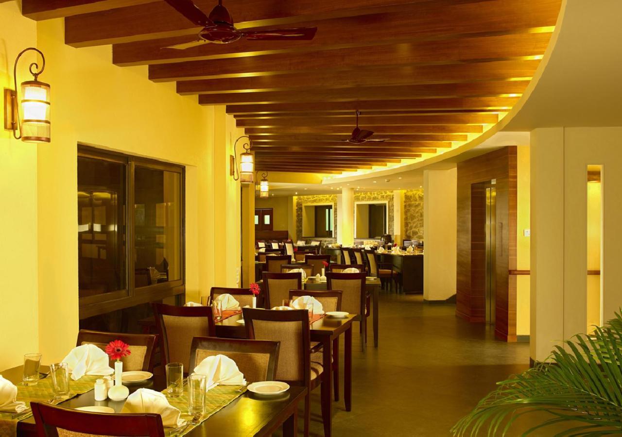 Hotel Poetree Thekkady Esterno foto